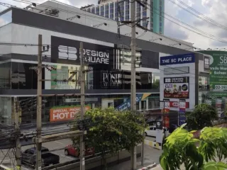 Gewerbefläche zur Miete in Huai Khwang, Bangkok