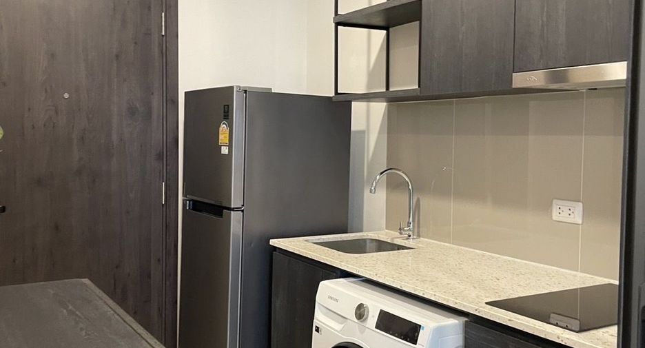 À vendre 1 chambre condo à Huai Khwang, Bangkok