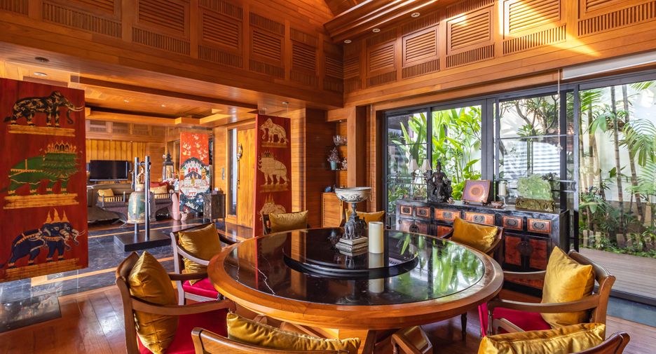 For sale 4 bedrooms villa in Mueang Phuket, Phuket