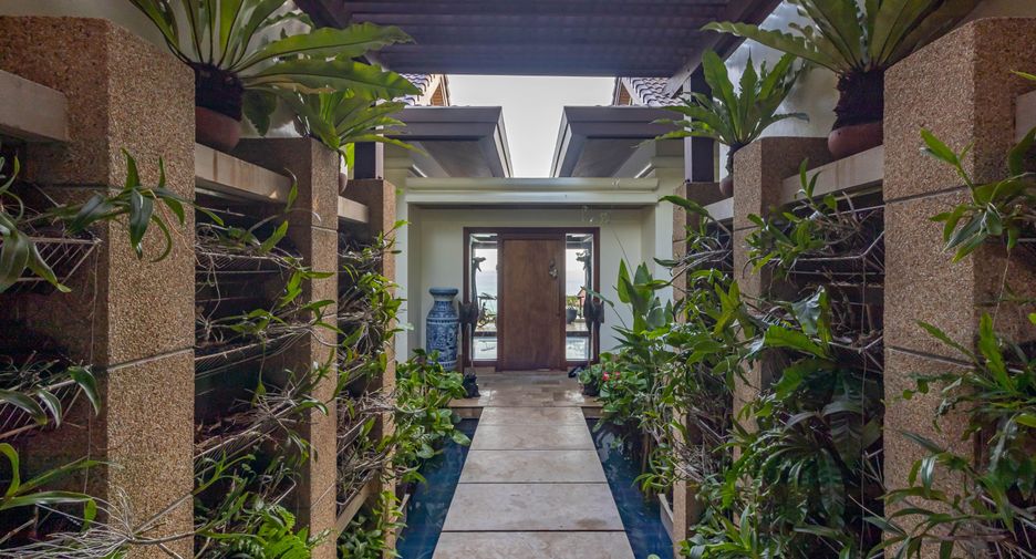 For sale 4 bedrooms villa in Mueang Phuket, Phuket
