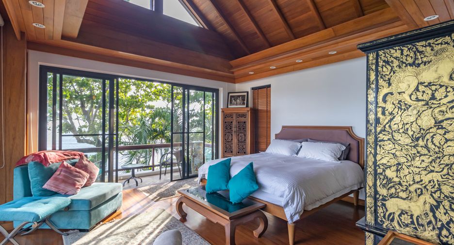 For sale 4 bedrooms villa in Mueang Phuket, Phuket
