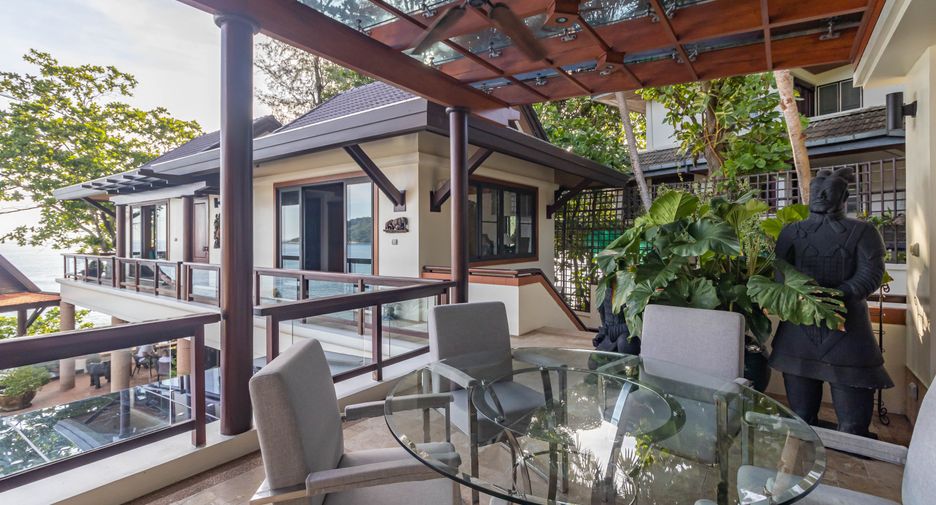 For sale 4 bedrooms villa in Mueang Phuket, Phuket