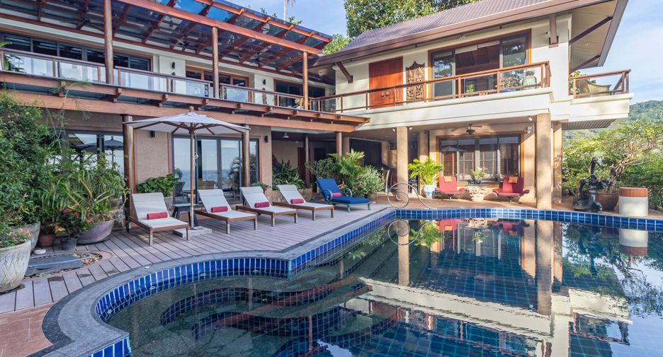 For sale 4 bedrooms villa in Mueang Phuket, Phuket