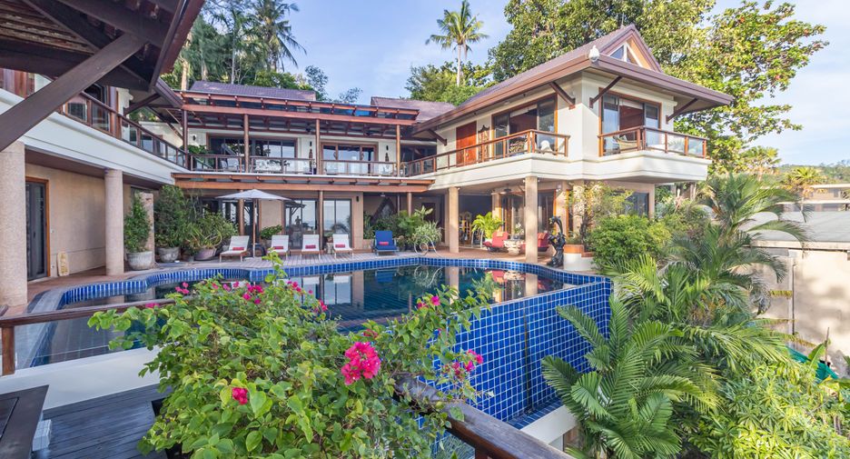 For sale 4 bedrooms villa in Mueang Phuket, Phuket