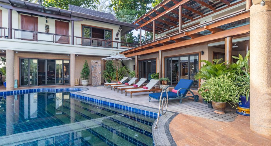 For sale 4 bedrooms villa in Mueang Phuket, Phuket