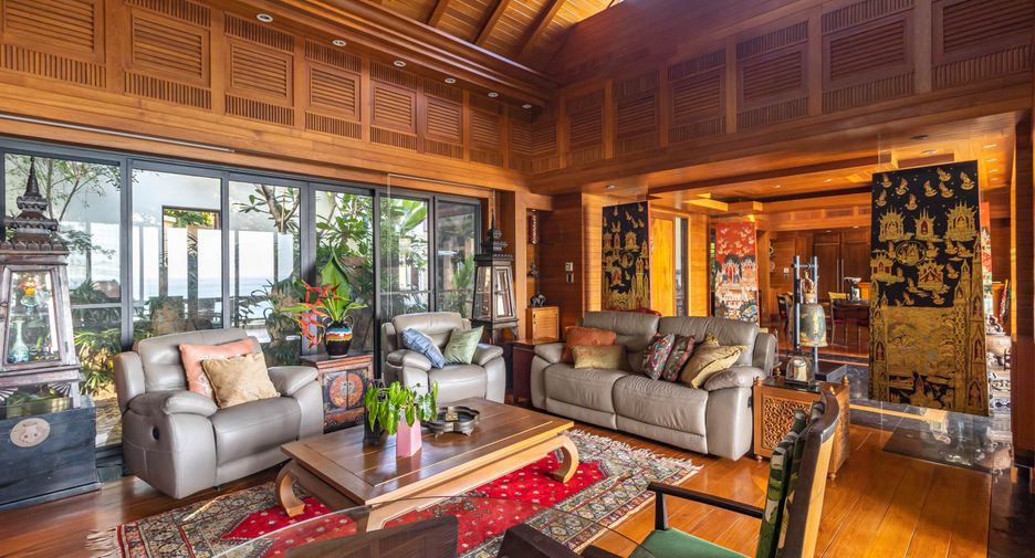 For sale 4 bedrooms villa in Mueang Phuket, Phuket