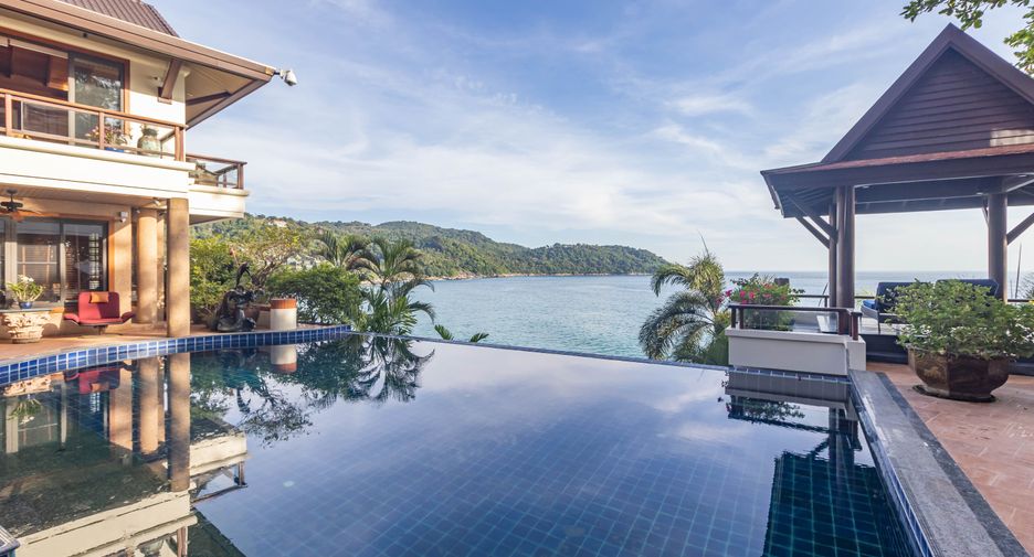 For sale 4 bedrooms villa in Mueang Phuket, Phuket