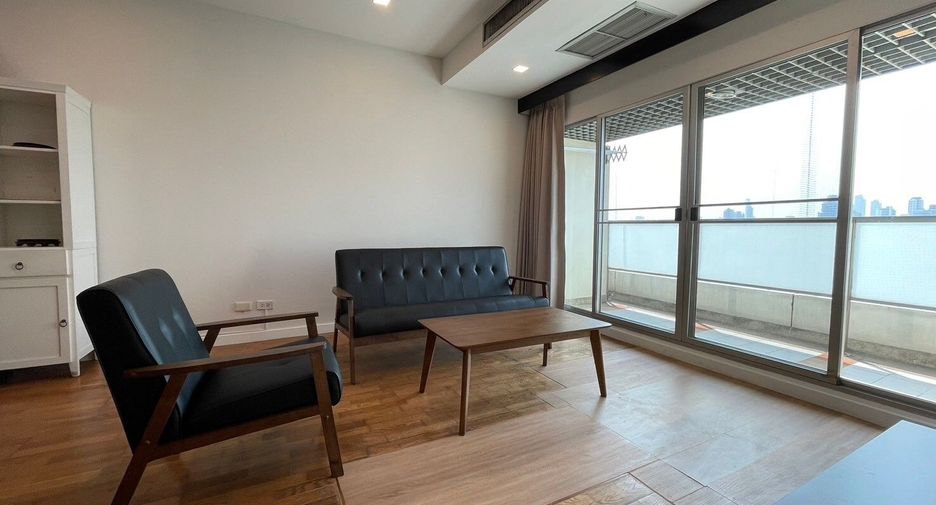 Condo en venta y en alquiler de 3 habitaciones en Yan Nawa, Bangkok