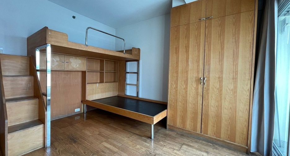 Condo en venta y en alquiler de 3 habitaciones en Yan Nawa, Bangkok