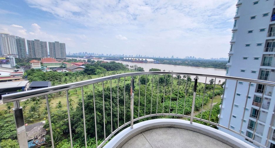 For rent 2 bedrooms condo in Yan Nawa, Bangkok