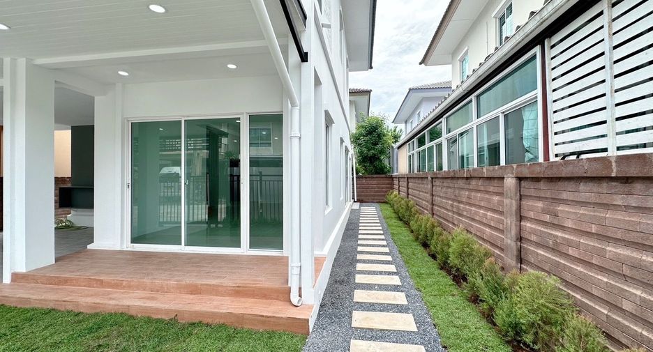 For sale 3 bedrooms house in Mueang Phuket, Phuket