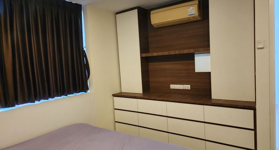 For rent 2 bedrooms condo in Phaya Thai, Bangkok