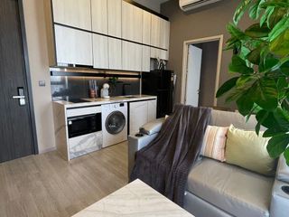Condo en alquiler de 1 habitaciones en Phra Khanong, Bangkok