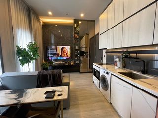 Condo en alquiler de 1 habitaciones en Phra Khanong, Bangkok