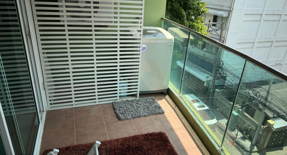 For rent 1 bed condo in Watthana, Bangkok