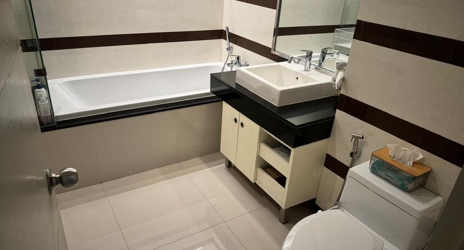 For rent 1 bed condo in Watthana, Bangkok