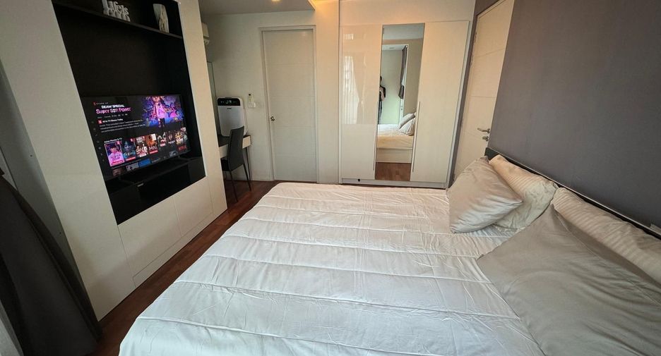 For rent 1 bed condo in Watthana, Bangkok