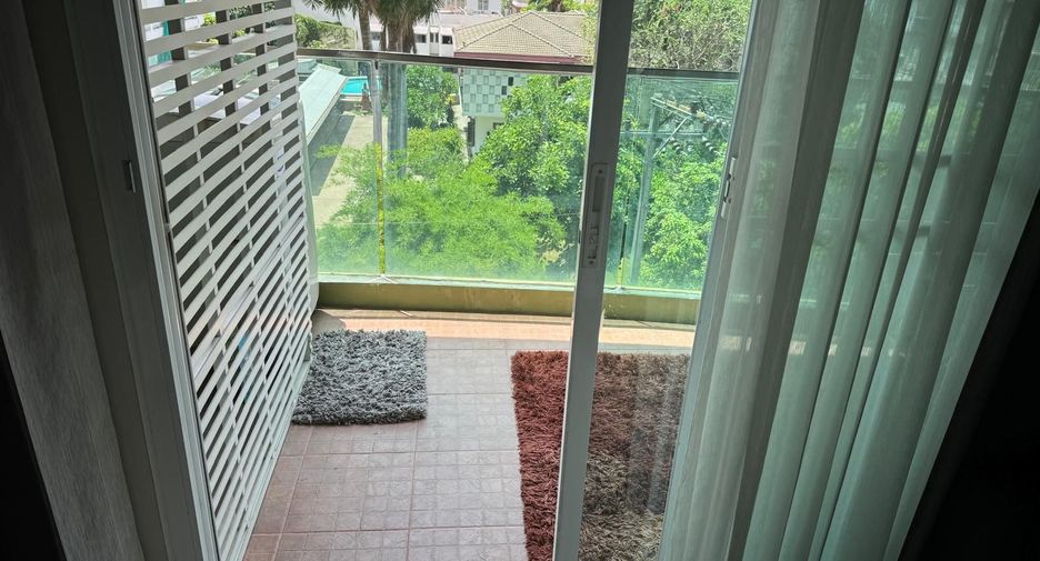 For rent 1 bed condo in Watthana, Bangkok