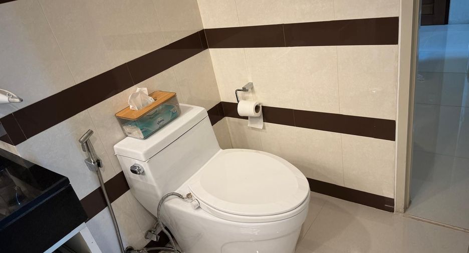 For rent 1 bed condo in Watthana, Bangkok