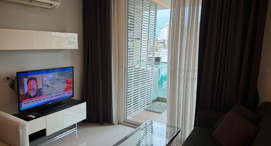 For rent 1 bed condo in Watthana, Bangkok