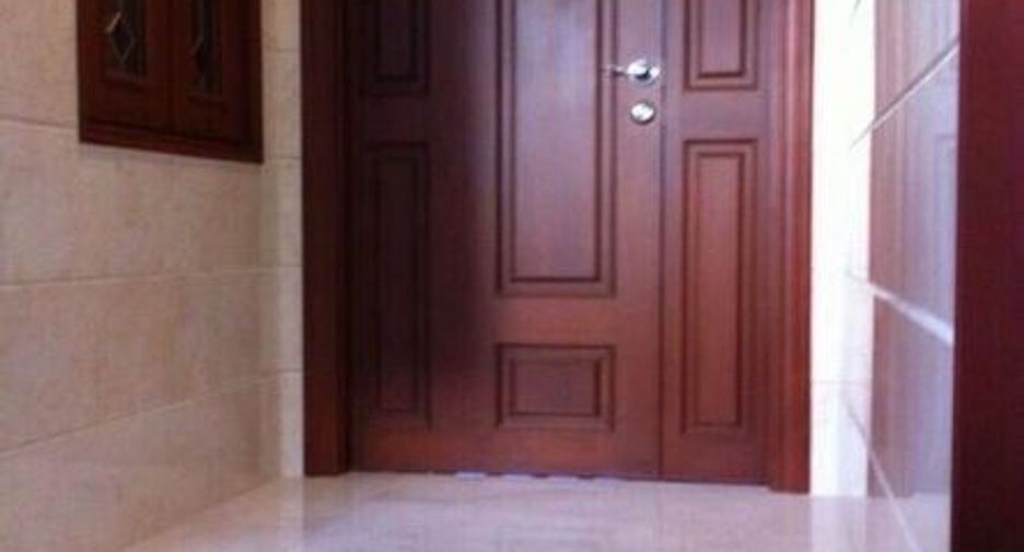 For sale 2 bedrooms condo in Khlong Toei, Bangkok