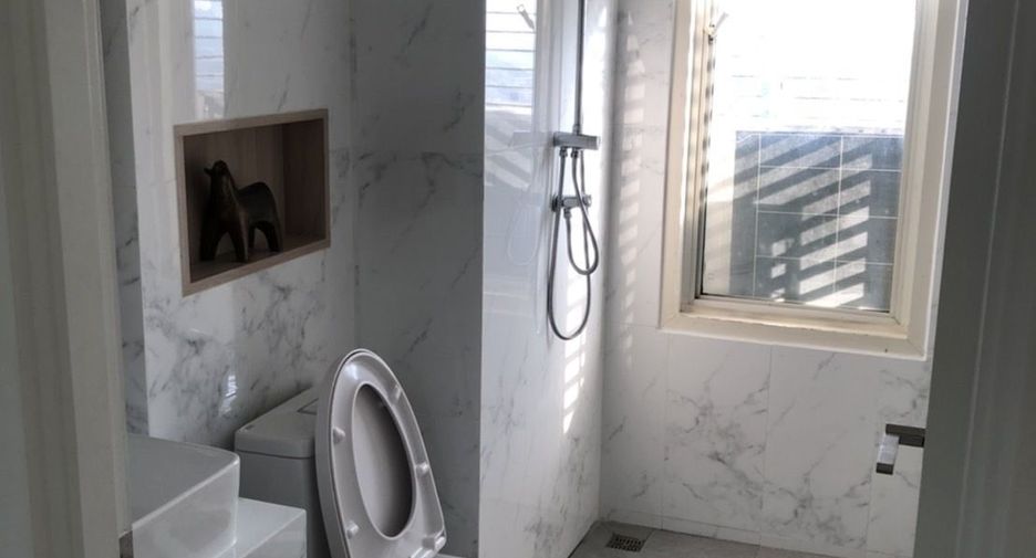 Condo en venta de 3 habitaciones en Khlong Toei, Bangkok