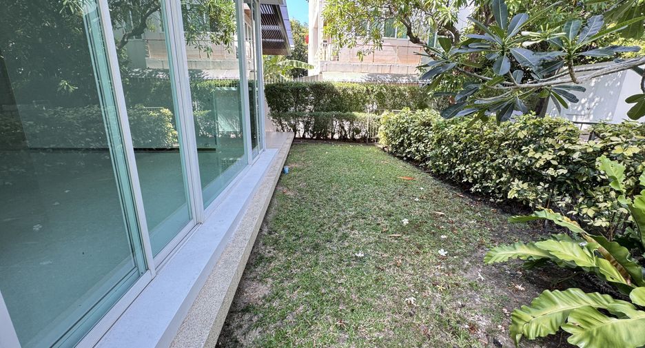 Casa en alquiler de 4 habitaciones en Watthana, Bangkok