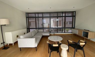 For sale 4 bedrooms house in Huai Khwang, Bangkok