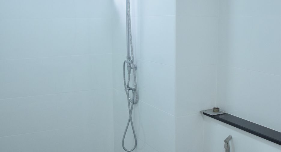 For rent 4 bedrooms house in Suan Luang, Bangkok