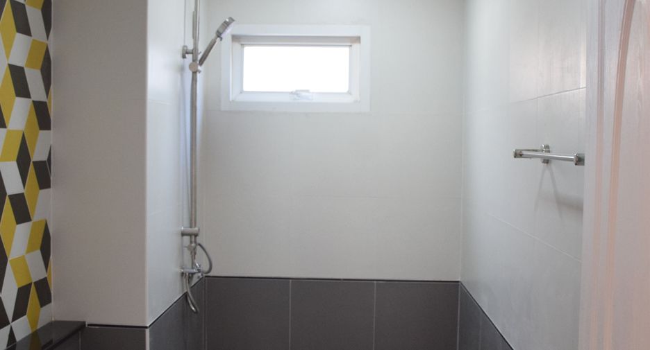 For rent 4 bedrooms house in Suan Luang, Bangkok