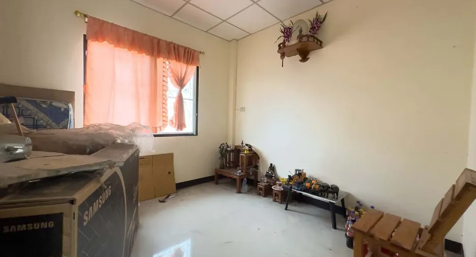 Casa adosada en venta de 2 habitaciones en Bang Bo, Samut Prakan