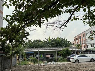 出售 土地 在 Bang Khen, 曼谷