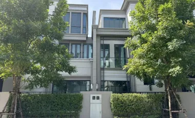 For sale 6 bedrooms townhouse in Prawet, Bangkok