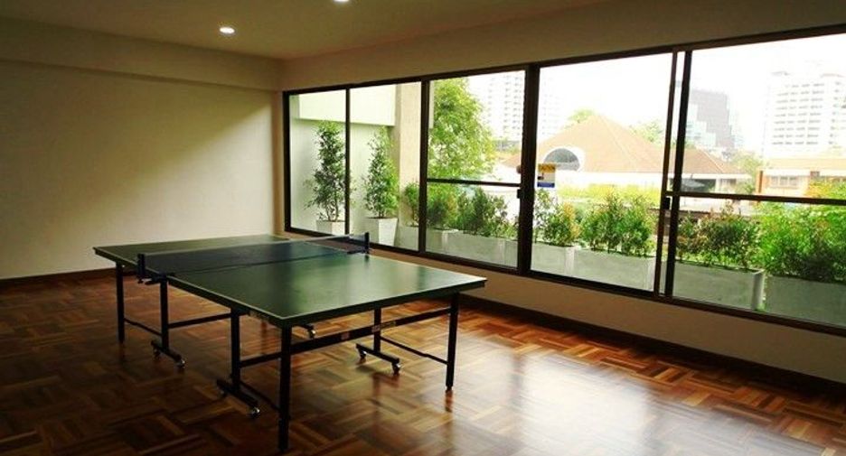 Condo en alquiler de 3 habitaciones en Watthana, Bangkok