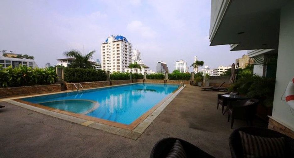 Condo en alquiler de 3 habitaciones en Watthana, Bangkok