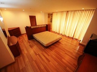 ให้เช่า 3 ห้องนอน คอนโด ใน วัฒนา, กรุงเทพฯ