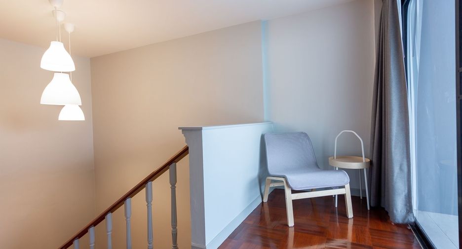 For rent 3 ベッドルーム townhouse in Sathon, Bangkok
