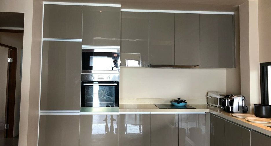 Villa en venta y en alquiler de 5 habitaciones en Mueang Phuket, Phuket