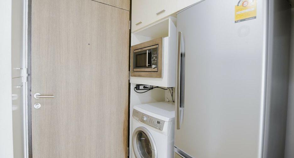 For sale studio condo in Khlong Toei, Bangkok