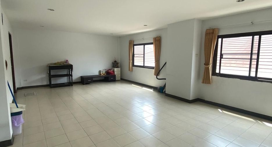 For sale 5 bedrooms retail Space in Mueang Phuket, Phuket