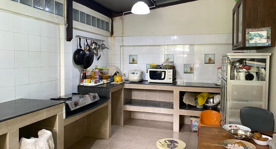 For sale 5 bedrooms retail Space in Mueang Phuket, Phuket