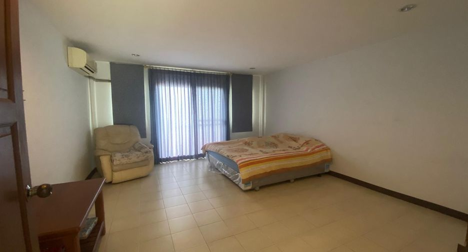 For sale 5 bedrooms retail Space in Mueang Phuket, Phuket