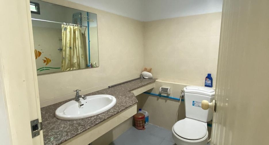For sale 5 bedrooms retail Space in Mueang Phuket, Phuket