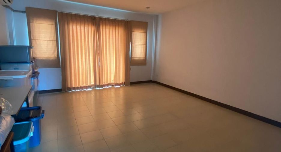 For sale 5 bedrooms retail Space in Mueang Phuket, Phuket
