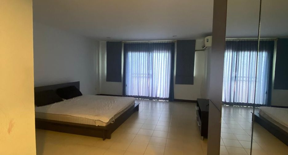 For sale 5 bedrooms retail Space in Mueang Phuket, Phuket