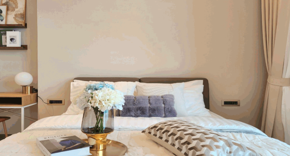 For rent 2 bedrooms condo in Khlong San, Bangkok