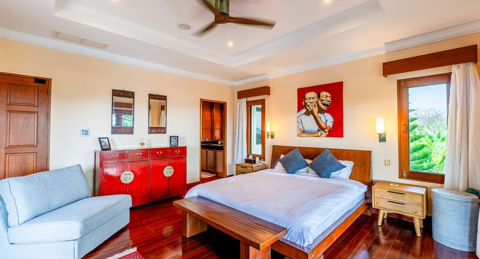 For rent 5 bedrooms villa in Thalang, Phuket