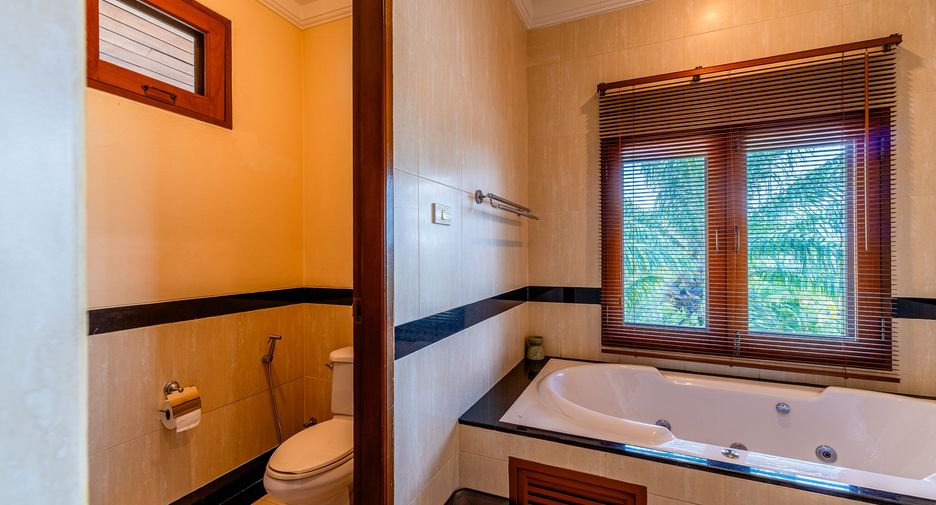 For rent 5 bedrooms villa in Thalang, Phuket
