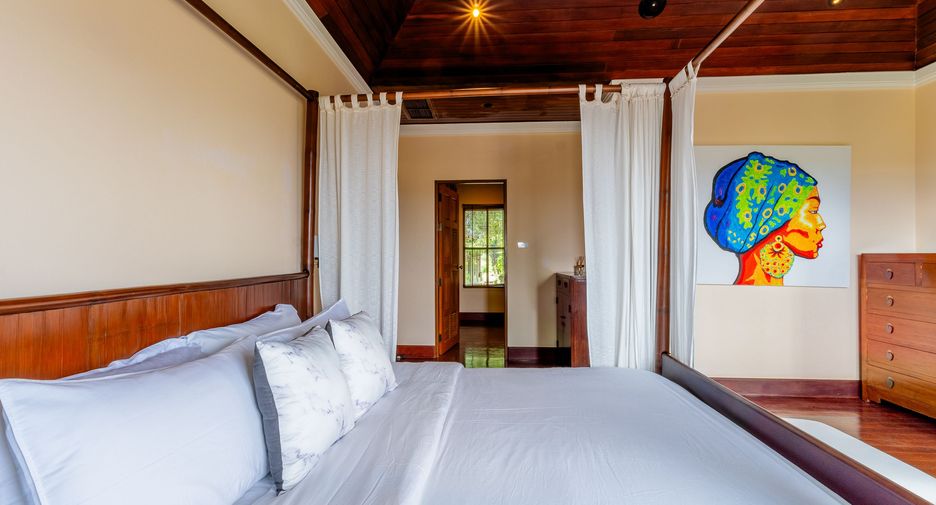 For rent 5 bedrooms villa in Thalang, Phuket