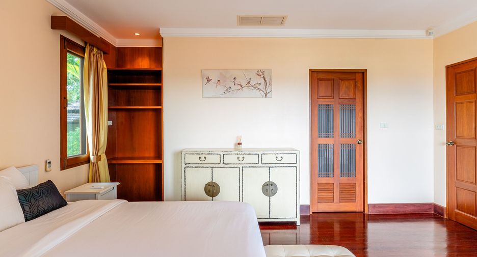 For rent 5 bedrooms villa in Thalang, Phuket
